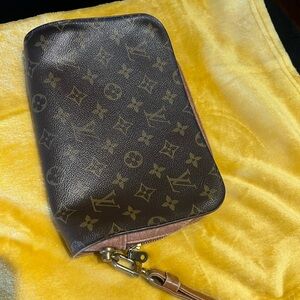 Louis Vuitton Monogram Clutch